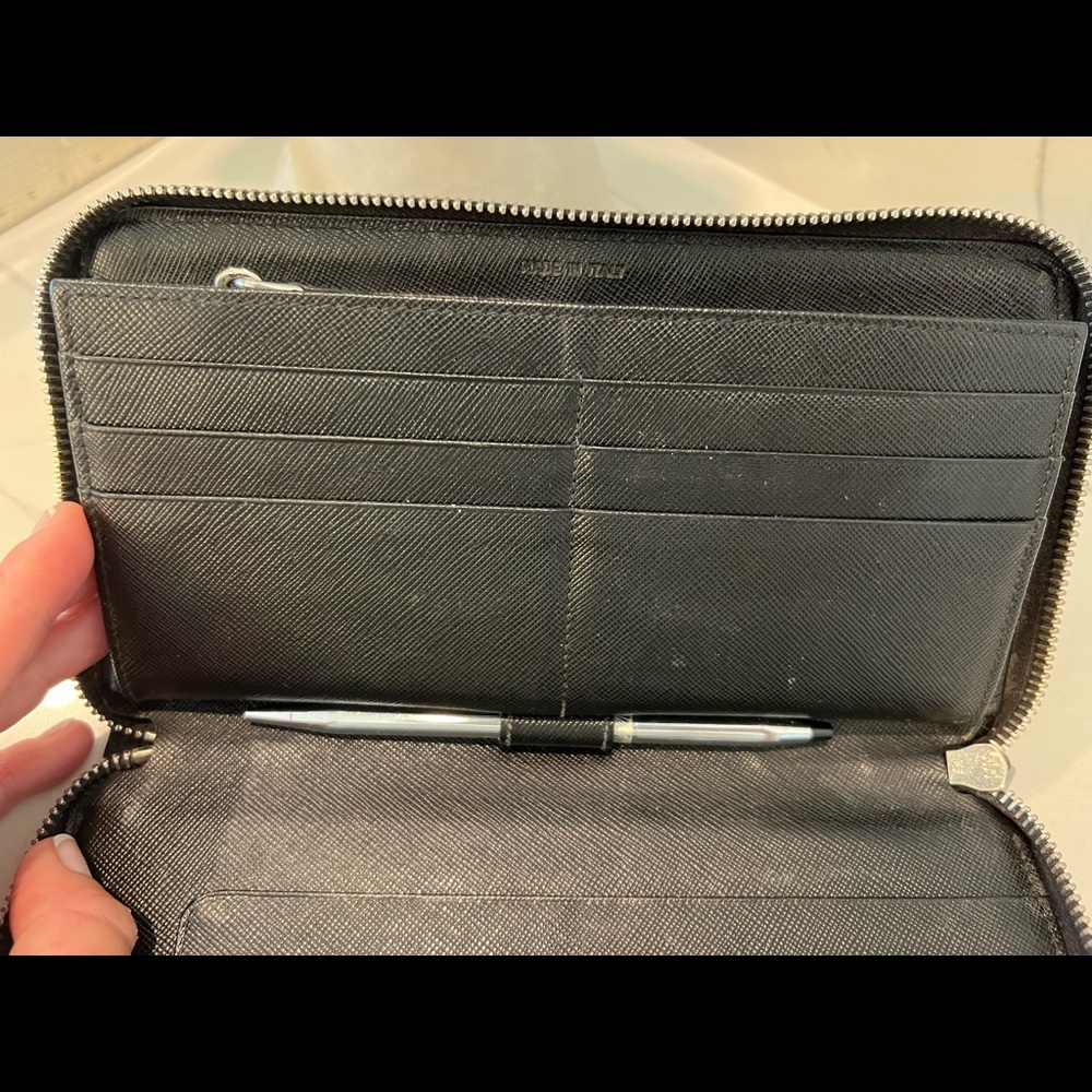 EUC Prada wallet with box - Picture 10 of 16